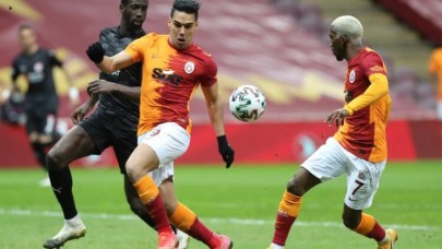 Galatasaray'a Sivasspor karşısında Falcao da yetmedi: Çarpıcı Beşiktaş detayı!