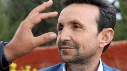 Gözleri sayesinde muhtar oldu: Gören fotoğraf çektiriyor