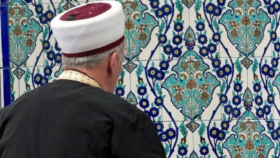 İmamlar 8 Mart Dünya Kadınlar Günü'nü kutlamama kararı aldı