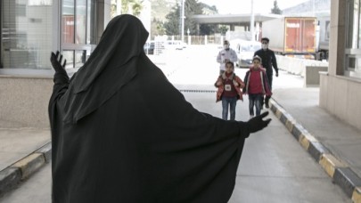 Iraklı anne çocuklarına 2.5 yıl sonra kavuştu