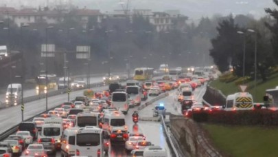 İstanbul'da trafik durma noktasına geldi