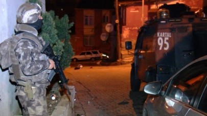 İstanbul'da şafak vakti operasyon: Yakalandılar