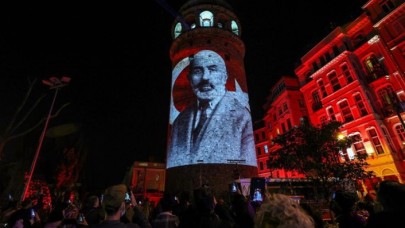 İstiklal Marşı'na ve Mehmet Akif Ersoy'a yakışır bir anma