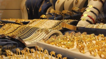 Kuyumcular altına yatırım yapanları tarih verip uyardı: 900 TL'yi görebilir!
