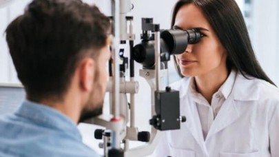 Makula Deliği Nedir?