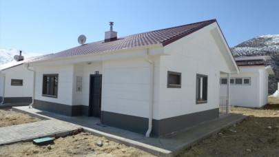Malatya depremzedelerine villa konforunda köy evleri