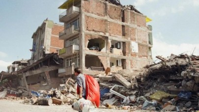 Prof. Dr. Ahmet Ercan 'İki tane deprem olacak' dedi,  o bölgelere işaret etti