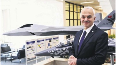 Türkiye savunma sanayinde büyük oynuyor: Yapay zekalı savaş uçakları geliyor