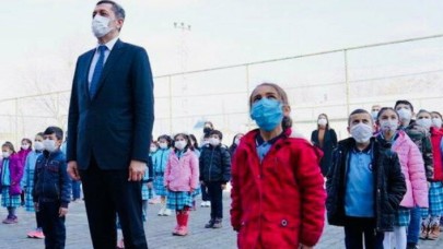 Yüz yüze eğitim başladı: Bakan Ziya Selçuk velilere seslendi