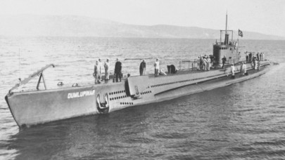 81 bahriyelinin şehit olduğu Dumlupınar Denizaltısı kazasının üzerinden 68 yıl geçti: "Sağ olun,  vatan sağ olsun"