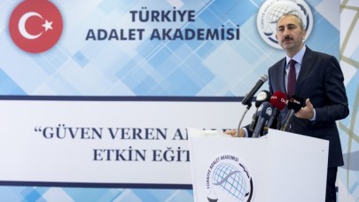 Adalet Bakanı Gül: Bu karanlık zihniyetle mücadeleyi elbette sürdüreceğiz