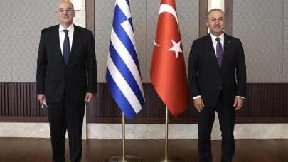 Bakan Çavuşoğlu'ndan Dendias'a sert tepki: Kabul edilemez ithamlarda bulundu