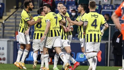 Başakşehir-Fenerbahçe: 3 gol,  penaltı,  kırmızı kart! Zirveye bir adım daha  
