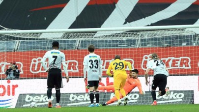 Beşiktaş'a Ankaragücü karşısında Kulusic de yetmedi: 3 penaltı,  4 gol