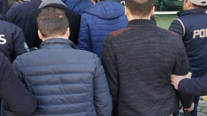 Bildirici amirallerin evlerine sabah baskını: Gözaltına alındılar