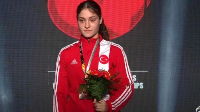 Büşra Işıldar dünya şampiyonu oldu