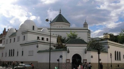 Fransa’da hükümetin kapattığı Pantin Camisi yeniden açılıyor