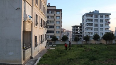 Gaziantep'te apartmandan düşen Merve Sazlık öldü