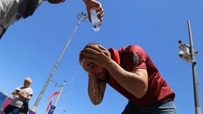 İklim profesöründen korkutan açıklama: İstanbul 45 dereceyi görecek,  insanlar ölebilir