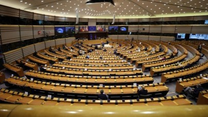 Irkçı Yunan milletvekili Yannis Lagos'un dokunulmazlığı kaldırıldı