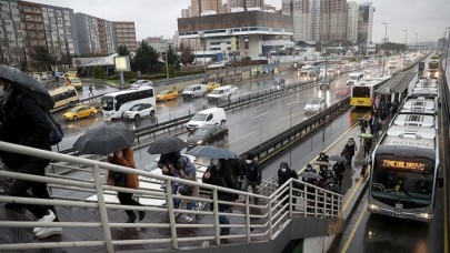 Meteoroloji şehirlerin isimlerini tek tek saydı: Sağanak yağış uyarısı