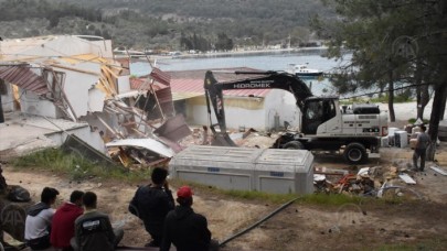 Muğla'da cennet koyda yıkım başladı: Büyük gerginlik yaşandı