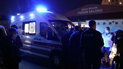 Mutlu girdikleri düğün salonundan kanla çıktılar: Gelinin kardeşi en güzel günü zehir etti!