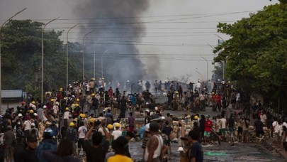 Myanmar'da cuntanın katlettiği sivil sayısı 614'e çıktı