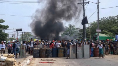 Myanmar'da korkulan oldu: Bunun adı iç savaş