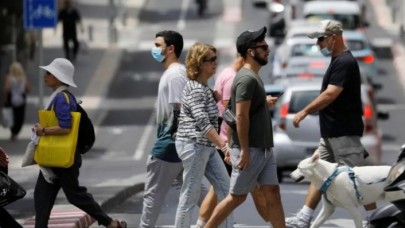 Nüfusun çoğunu aşılayan İsrail artık maskesiz gezecek