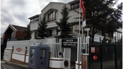 Sahte savunma sanayi şirketine operasyon: Silah,  dinleme cihazı ve sinyal kesici ‘jammer’ ele geçirildi