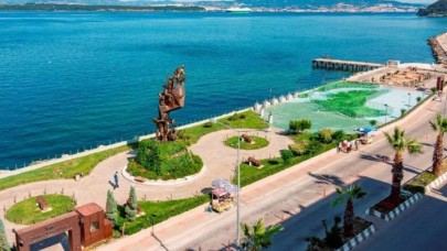 Tarihe Saygı Projesi "Bir Destandır Gelibolu" kitabına dönüştü