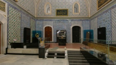 Topkapı Sarayı'nın Hırka-ı Saadet Dairesi ramazanda ziyaretçilerini bekliyor