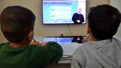 Uzaktan eğitim ile ilgili flaş karar: Yarından itibaren başlıyor