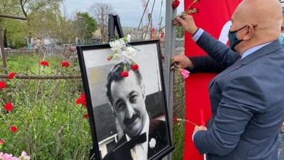 ABD' de Şehit edilen Diplomat Orhan Gündüz  mezarı başında anıldı