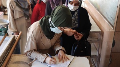 Adıyaman'da gönüllü kadınlar 'zimem defteri' ile 500 bin liraya yakın borç kapattı