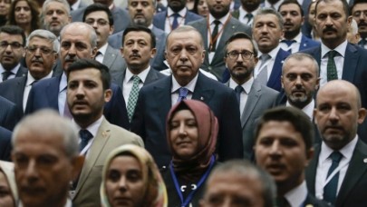 AK Parti'den flaş yeni anayasa açıklaması