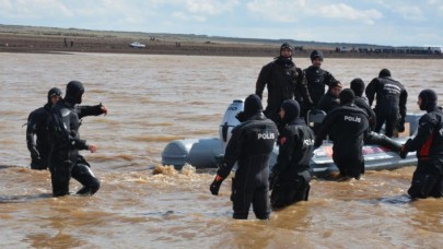 Aksaray'da serinlemek için baraj gölüne giren 2 çocuk kayboldu