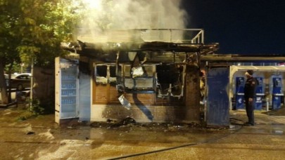 Bakırköy'deki Halk Ekmek büfesini yakan şüpheli yakalandı: Bakın neden yakmış?