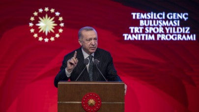 Cumhurbaşkanı Erdoğan'dan flaş açıklamalar: 'Erdoğan bu şekilde konuşmamalı' diyorlar. Ne yapmalı? Alkış mı tutmalı?