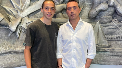 Fenerbahçe'den ilk transfer: Genç golcü imzaladı