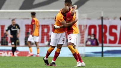 Galatasaray kazandı ama futbolcular gözyaşlarını tutamadı!