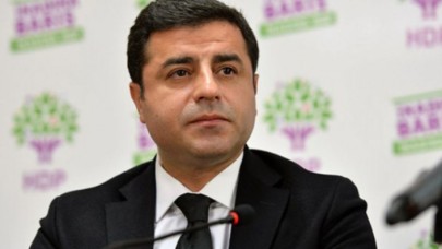 HDP eski Eş Genel Başkanı Selahattin Demirtaş'a şok: 2 yıl 6 ay hapis cezası