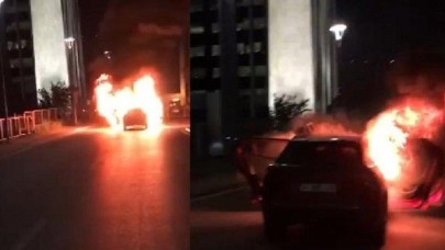 İstanbul'da İsrail'in saldırılarını protesto eden çift,  lüks araçlarını ateşe verdi!