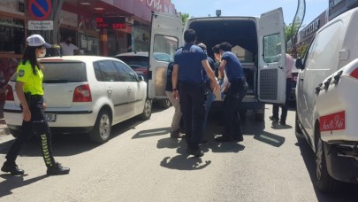İzmir'de dehşet: Bıçakladığı annesinin sevgilisini ve market sahibini öldürdü 