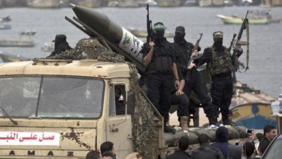 Kassam Tugayları: 'İsrail'e 5 dakikada 137 roket gönderdik!' Ölü ve yaralılar var 