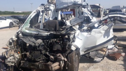 Konya'da tıra çarpan araçtaki Selahattin Alkan ve Metin Alkan öldü