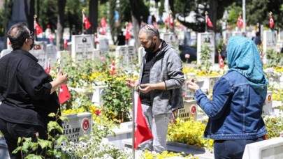 Şehit yakınlarının buruk ve boynu bükük bayramı
