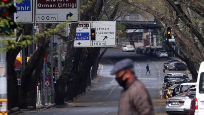 Tam kapanma bir hafta daha uzayacak mı? Cumhurbaşkanı Yardımcısı Oktay'dan açıklama