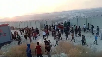 Türkiye'nin kurduğu kamptaki Suriyeliler ayaklandı: Nöbet kulübesini ele geçirdiler!